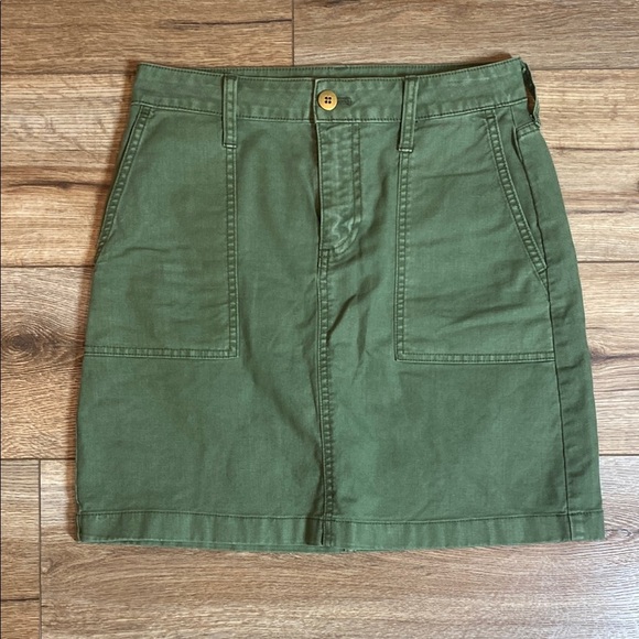 J. Crew "Jane" mini skirt in olive green - Picture 1 of 8